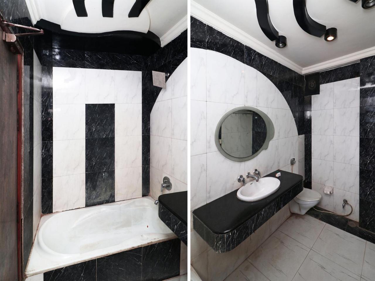 Hotel Deep Kanpur Exterior photo