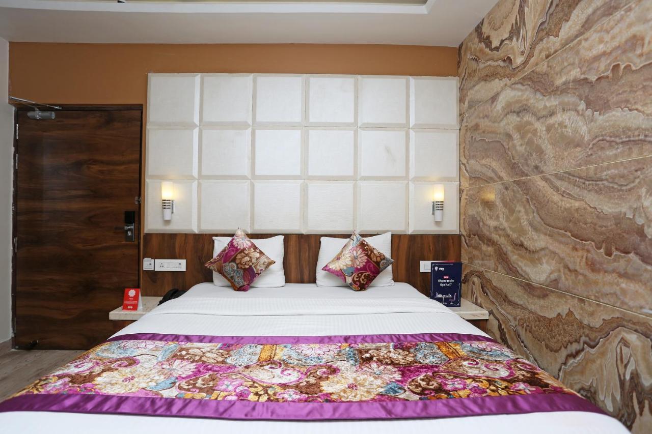 Hotel Deep Kanpur Exterior photo